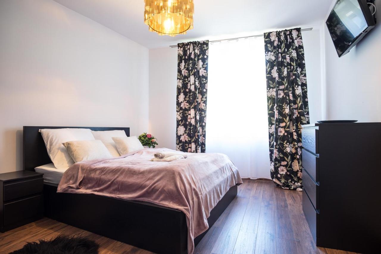 Prestige Apartamenty Krupówki 16 Zakopane Bagian luar foto